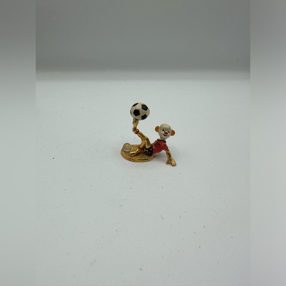 Spoontique Pewter Soccer Clown - Picture 1 of 1